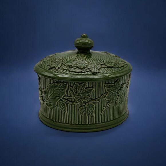 Fall Decorative Leaf Embossed Glossy Green Ceramic Covered Dish Storage Canister - Picture 5 of 13